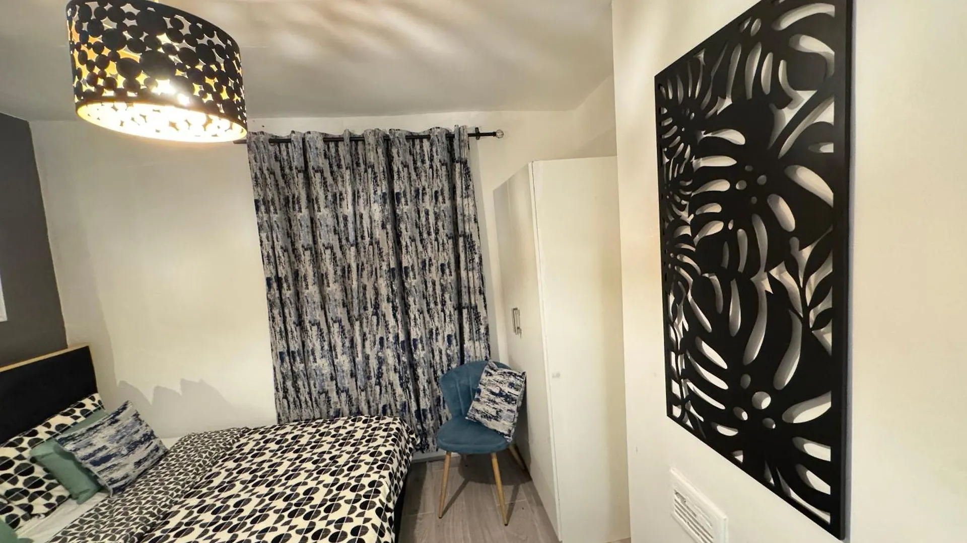 Bed & Breakfast Luxury Room In Sheffield City Road United Kingdom