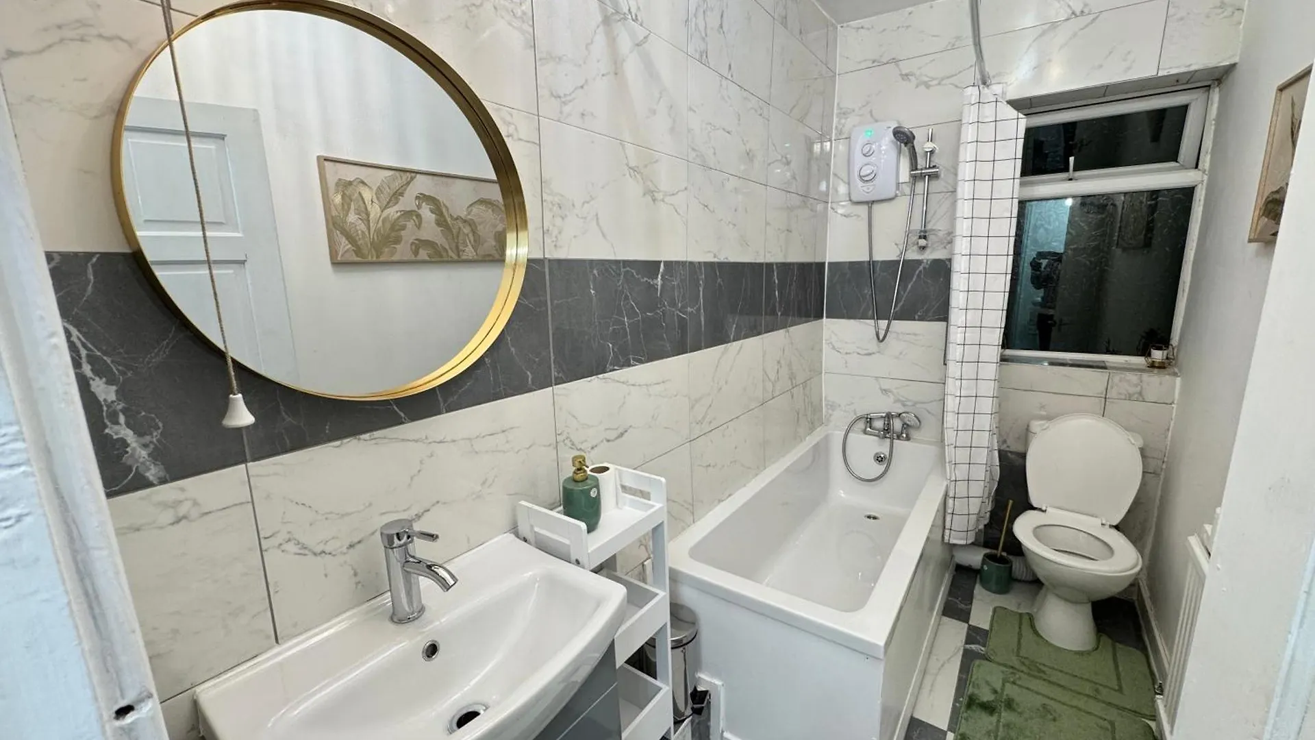 Luxury Room In Sheffield City Road